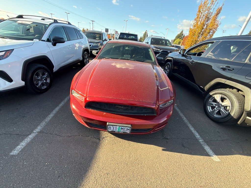 Used 2014 Ford Mustang Coupe RWD image 2