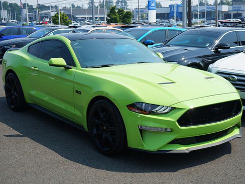 Used 2020 Ford Mustang GT Premium w/ Equipment Group 401A RWD image 7