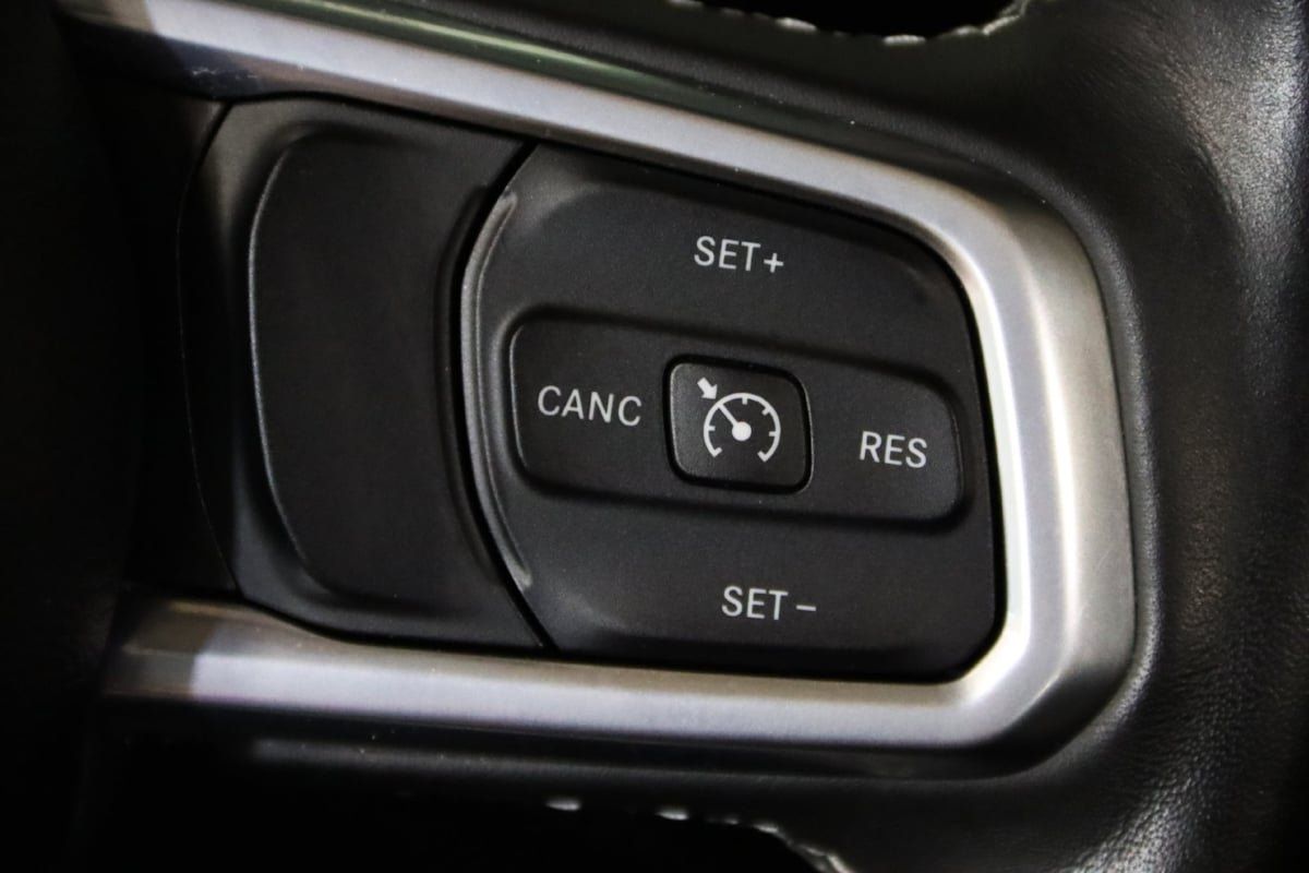 Used 2021 Jeep Gladiator Overland w/ Popular Equipment Package AWD/4WD image 19