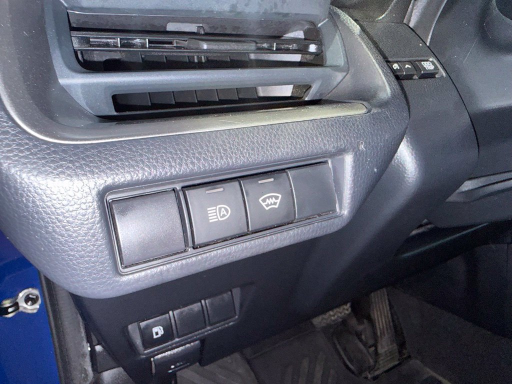 Used 2023 Toyota Prius LE FWD image 31