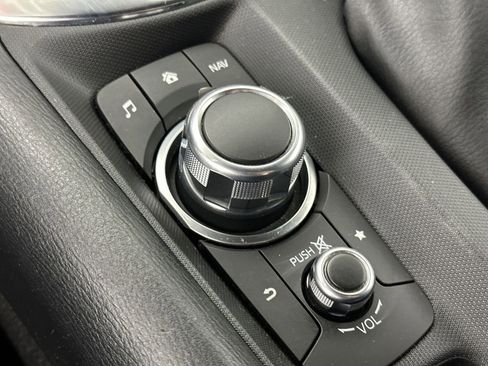 Used 2018 FIAT 124 Spider Classica w/ Technology & Siriusxm Group RWD image 18