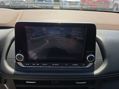 Used 2023 Nissan Rogue S FWD image 23