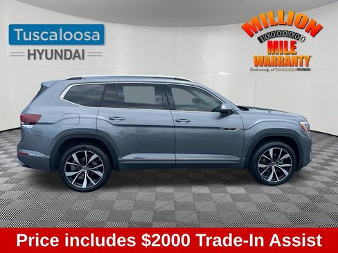 Used 2024 Volkswagen Atlas SEL Premium R-Line AWD/4WD image 9
