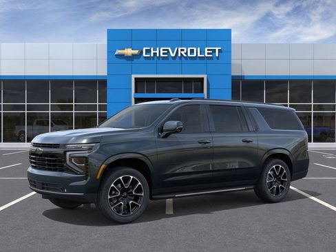 New 2026 Chevrolet Suburban RST w/ Comfort Package AWD/4WD image 2