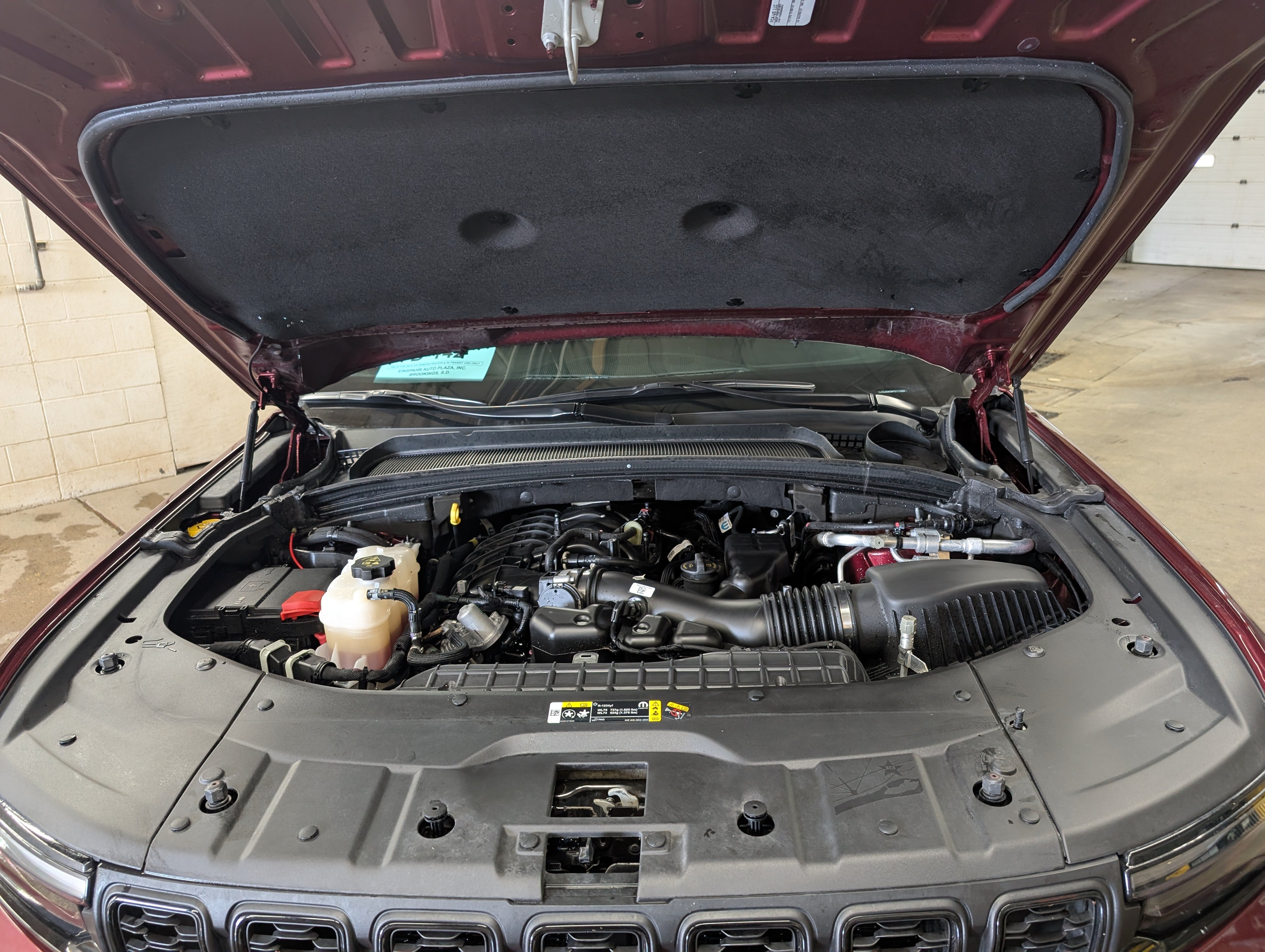 Used 2023 Jeep Grand Cherokee Altitude AWD/4WD image 4