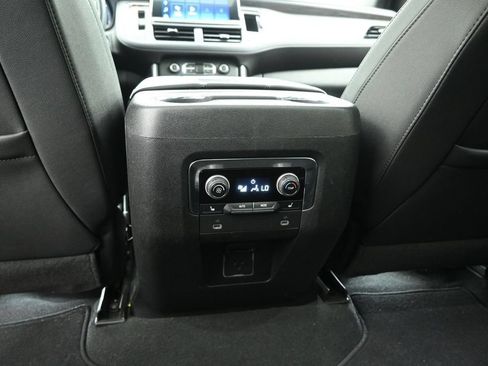 Used 2024 Chevrolet Tahoe LT w/ LT Signature Plus Package RWD image 22