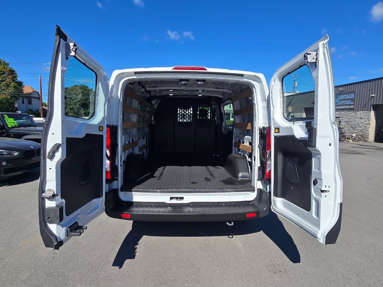 Used 2025 Ford Transit 250 Low Roof w/ Exterior Upgrade Package RWD image 13