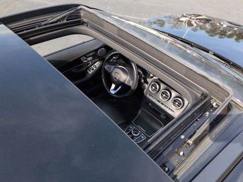 Certified 2017 Mercedes-Benz GLC 43 AMG 4MATIC image 27