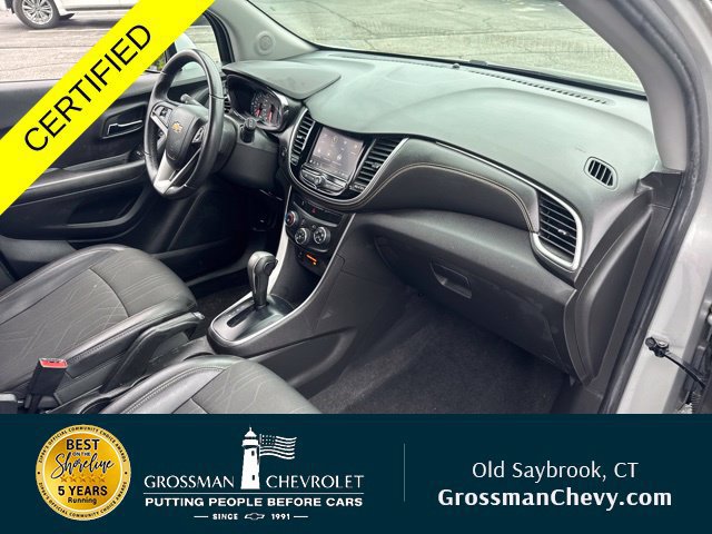 Used 2022 Chevrolet Trax LT w/ LT Convenience Package AWD/4WD image 25
