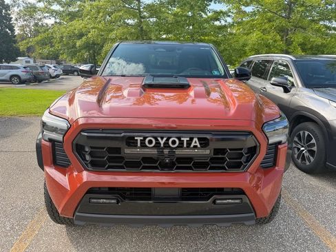 Used 2024 Toyota Tacoma TRD Pro AWD/4WD image 2