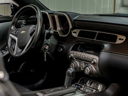 Used 2012 Chevrolet Camaro SS w/ Orange Stripe Package image 18