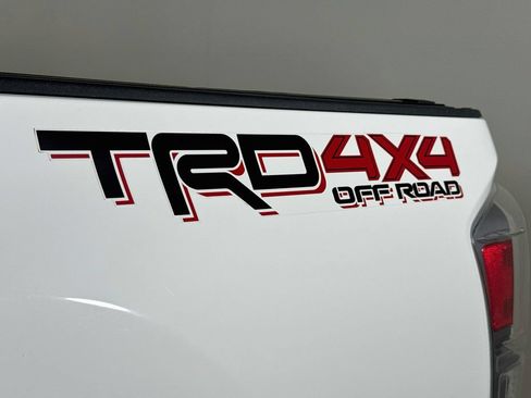 Certified 2021 Toyota Tacoma TRD Off-Road w/ Technology Package AWD/4WD image 27