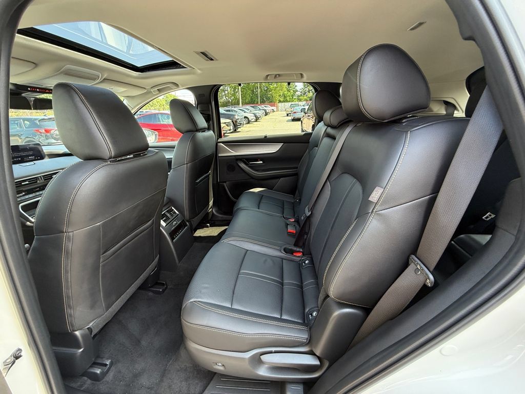 Used 2024 MAZDA CX-90 Plug-In Hybrid w/ Preferred AWD/4WD image 25