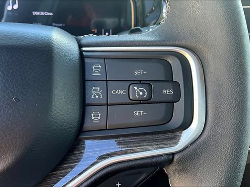 Used 2022 Jeep Wagoneer Series III w/ Flexible Seating Group AWD/4WD image 28