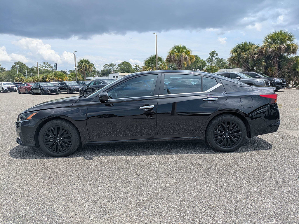 Used 2025 Nissan Altima 2.5 SV w/ SV Special Edition Package FWD image 6