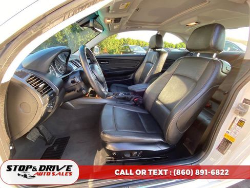 Used 2011 BMW 128i Coupe image 17