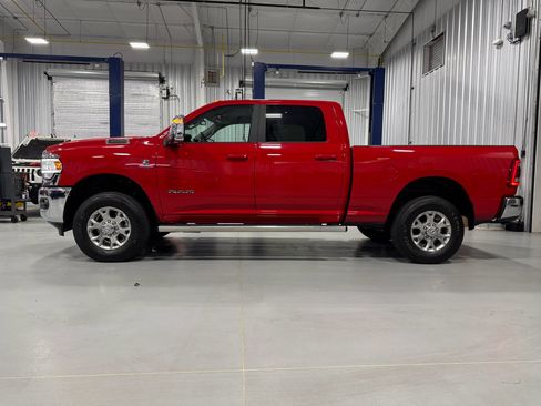 Used 2024 RAM 3500 Laramie image 2