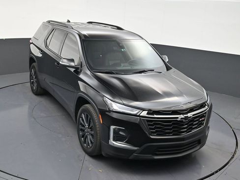 Used 2023 Chevrolet Traverse RS image 18
