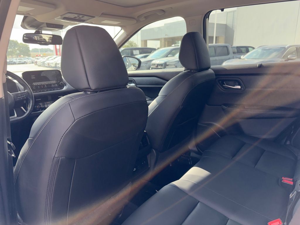 Certified 2023 Nissan Rogue SL w/ SL Premium Package FWD image 24