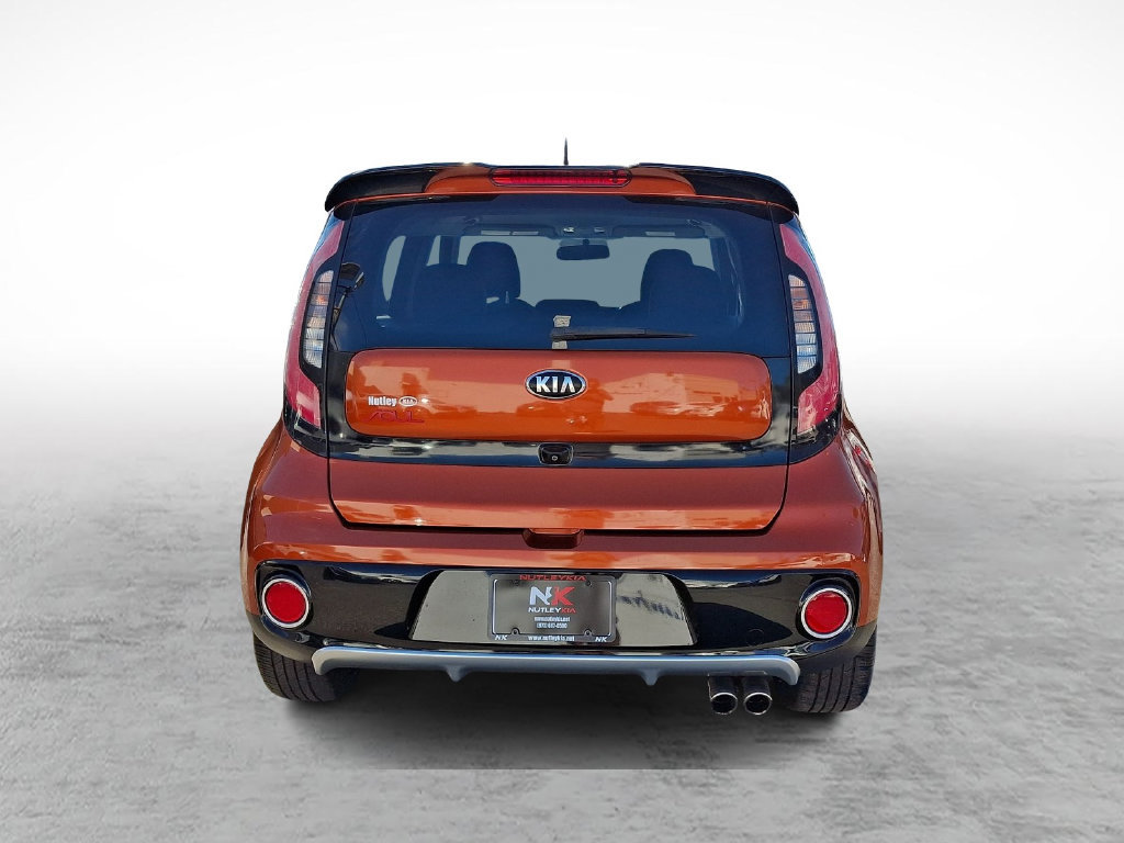 Used 2018 Kia Soul ! w/ Tech Package FWD image 5