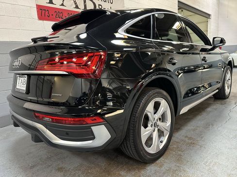 Used 2023 Audi Q5 2.0T Premium w/ Convenience Package AWD/4WD image 3