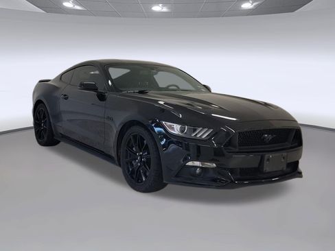 Used 2017 Ford Mustang GT Premium w/ Black Accent Package RWD image 5
