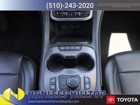 Used 2023 GMC Acadia SLT image 21