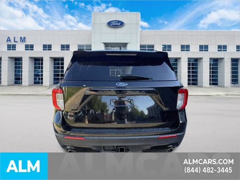 Used 2023 Ford Explorer ST-Line w/ Class IV Trailer Tow Package RWD image 8