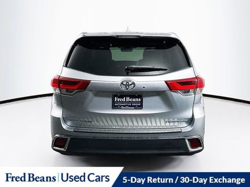 Used 2019 Toyota Highlander Limited AWD/4WD image 7