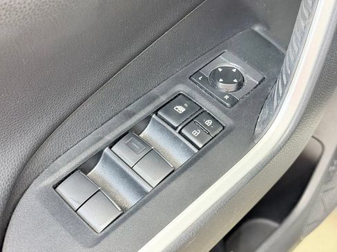 Used 2020 Toyota RAV4 XSE AWD/4WD image 11