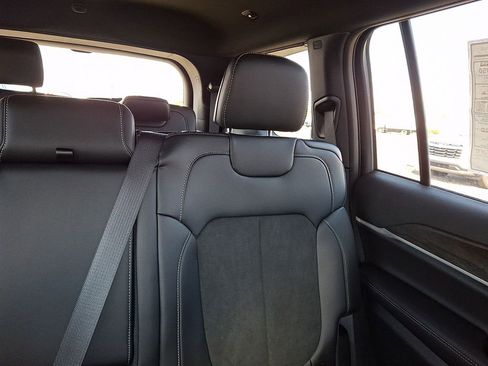 New 2026 Jeep Grand Cherokee L 4WD image 15