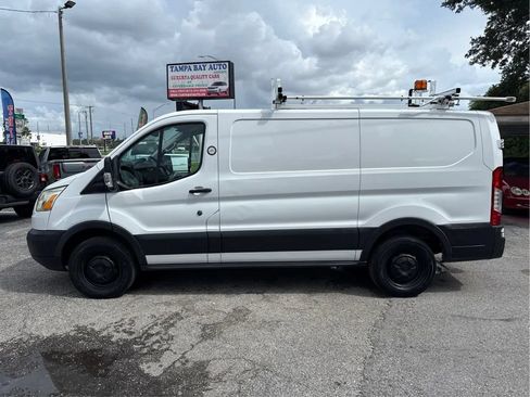 Used 2017 Ford Transit 250 130 Low Roof RWD image 8