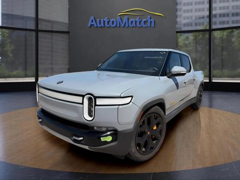 Used 2023 Rivian R1T Adventure AWD/4WD image 3