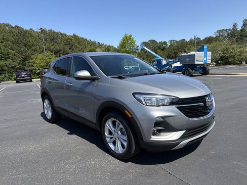Used 2023 Buick Encore GX Preferred FWD image 3