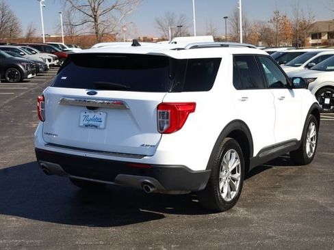 Used 2023 Ford Explorer Limited AWD/4WD image 4