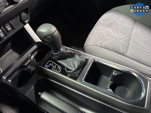 Used 2019 Toyota Tacoma TRD Off-Road image 18