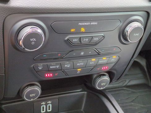 Used 2020 Ford Ranger Lariat w/ Equipment Group 501A Mid image 23