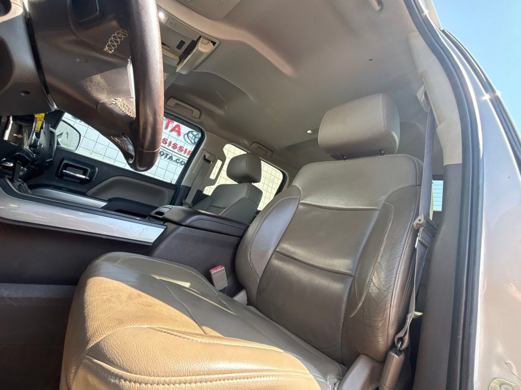 Used 2015 Chevrolet Silverado 1500 LTZ Z71 w/ Driver Alert Package AWD/4WD image 10