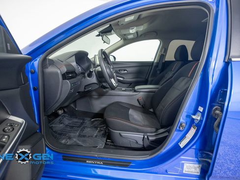Used 2024 Nissan Sentra SR FWD image 11