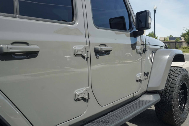Used 2022 Jeep Wrangler Unlimited Sahara AWD/4WD image 73