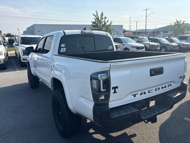 Used 2019 Toyota Tacoma SR5 RWD image 12