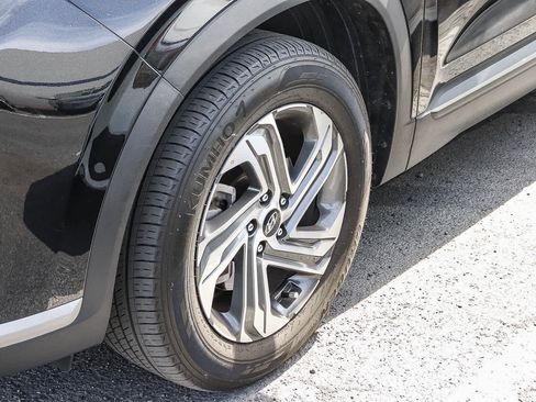 Used 2023 Hyundai Santa Fe SE image 4