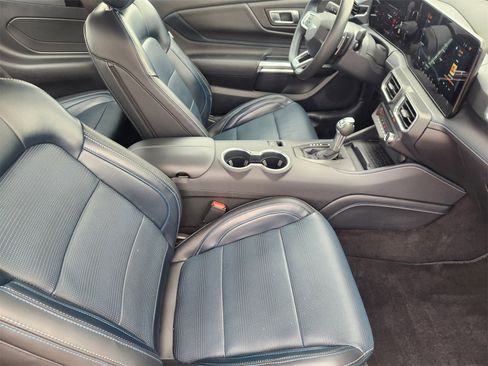 Used 2024 Ford Mustang GT Premium image 14
