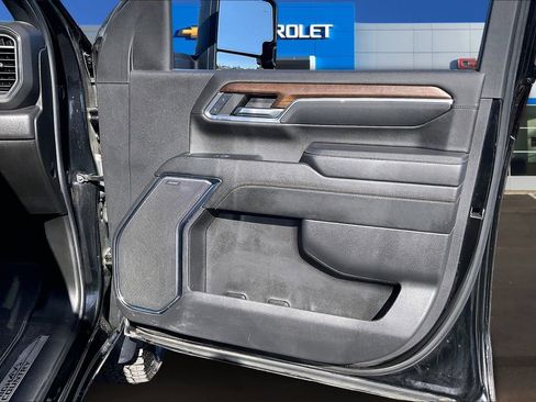 Used 2024 Chevrolet Silverado 2500 High Country w/ High Country Premium Package AWD/4WD image 29