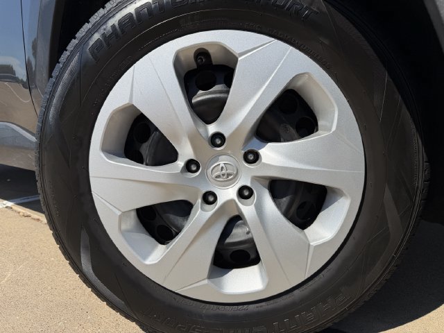 Used 2019 Toyota RAV4 LE w/ All Weather Liner Package FWD image 9