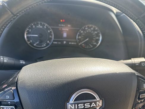 Used 2023 Nissan Armada SL image 8