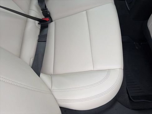 Used 2021 Cadillac CT4 Luxury w/ Sun And Sound Package RWD image 31