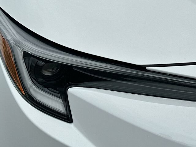 Used 2024 Toyota Corolla LE FWD image 30