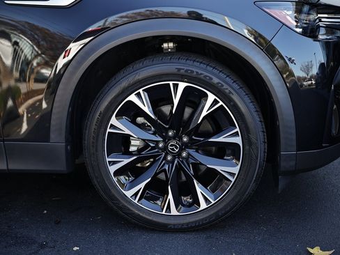 Used 2024 MAZDA CX-90 Plug-In Hybrid w/ Premium Plus image 4