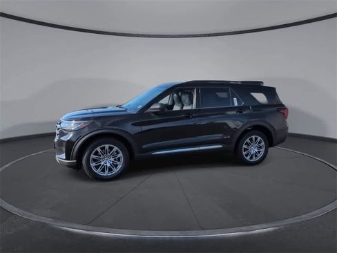 New 2025 Ford Explorer Active w/ Active Comfort Package image 4